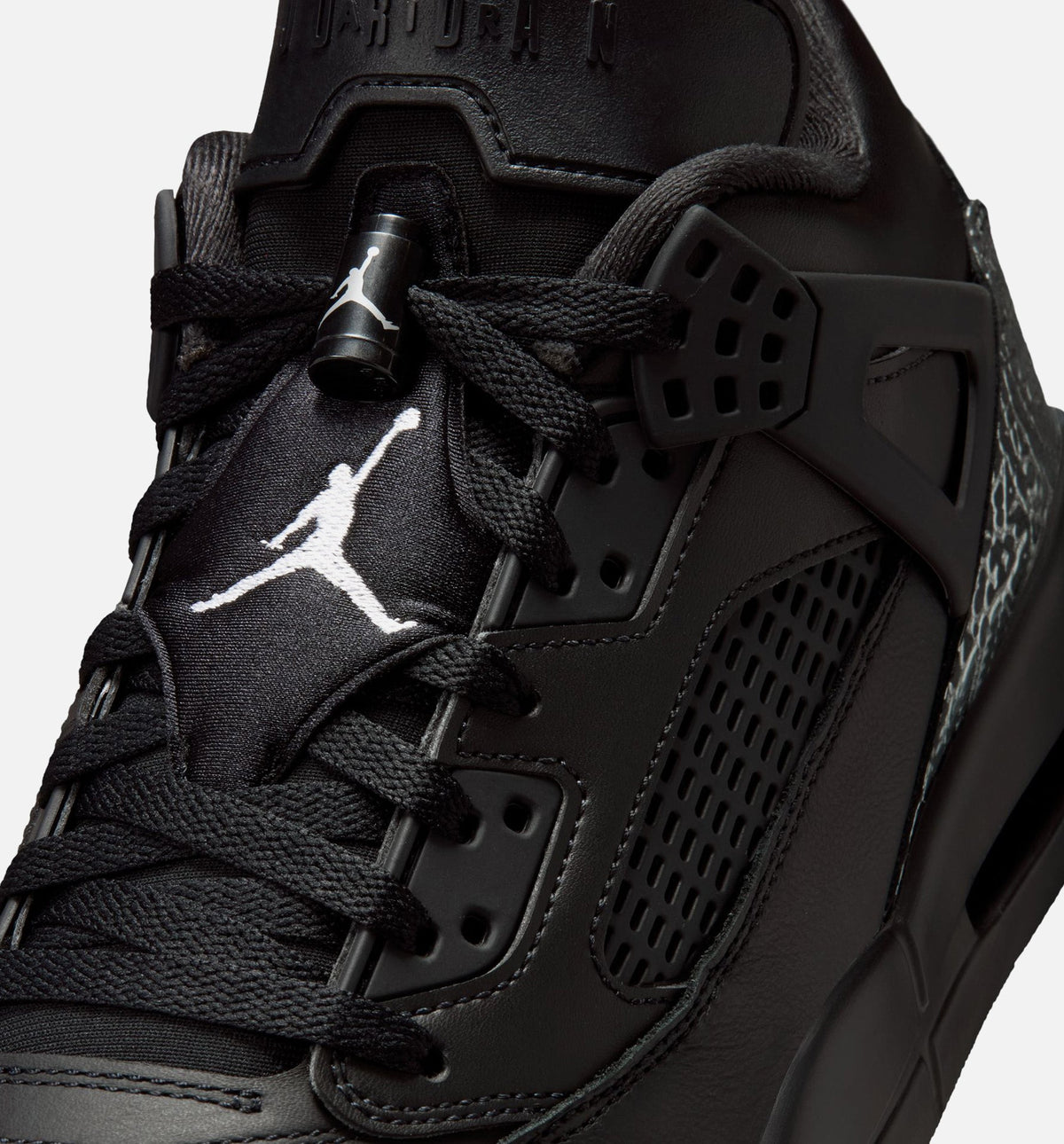 Spizike Low Black/Metallic Silver Men's Basketball Shoes