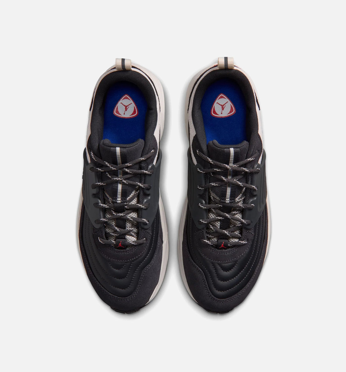 Trunner OS SE Off Noir/University Red Men's Sneakers